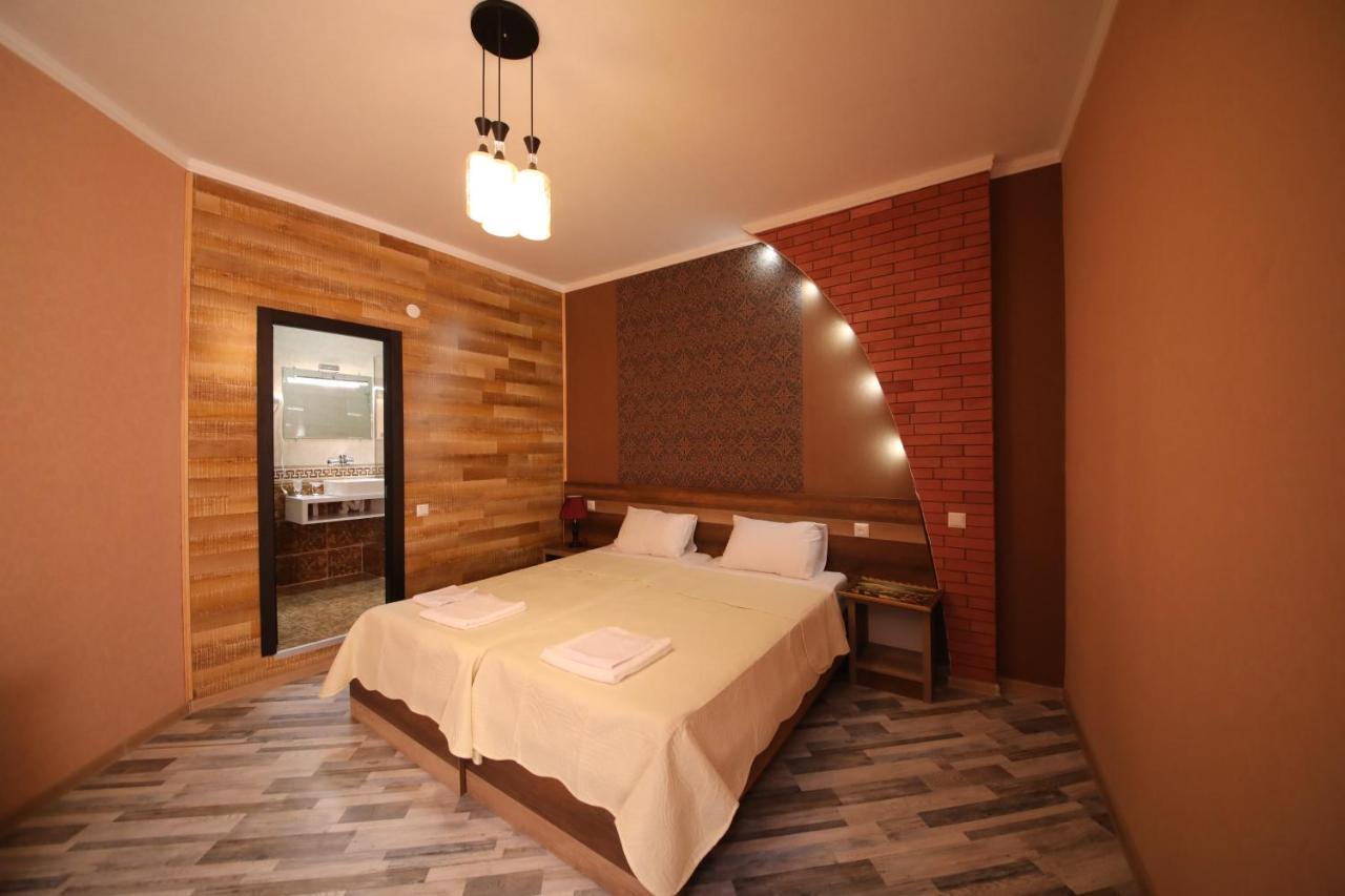 Hotel Tamari Кутаиси Экстерьер фото