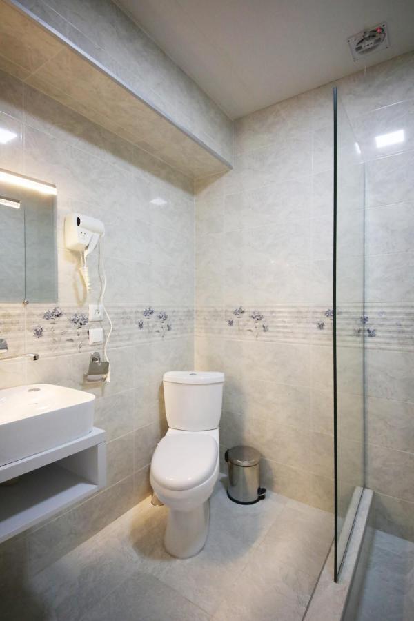 Hotel Tamari Кутаиси Экстерьер фото