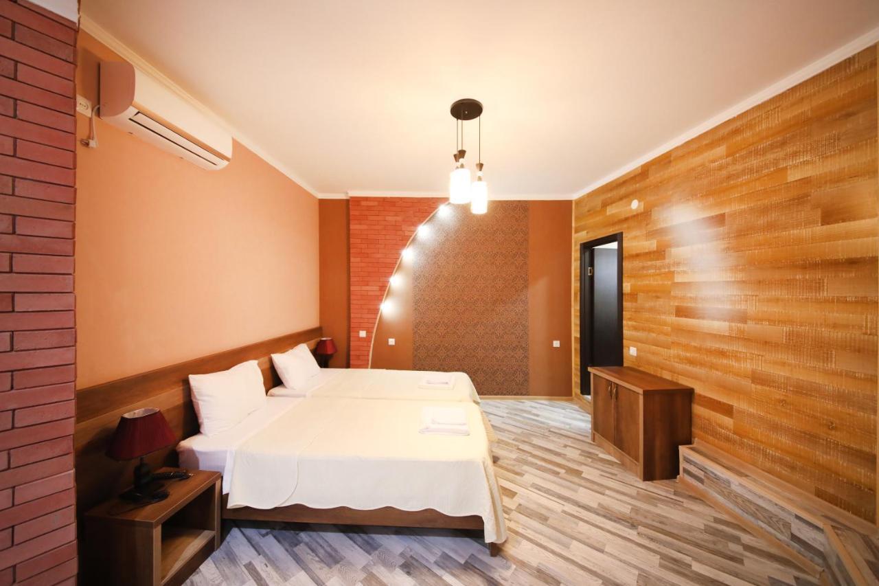 Hotel Tamari Кутаиси Экстерьер фото