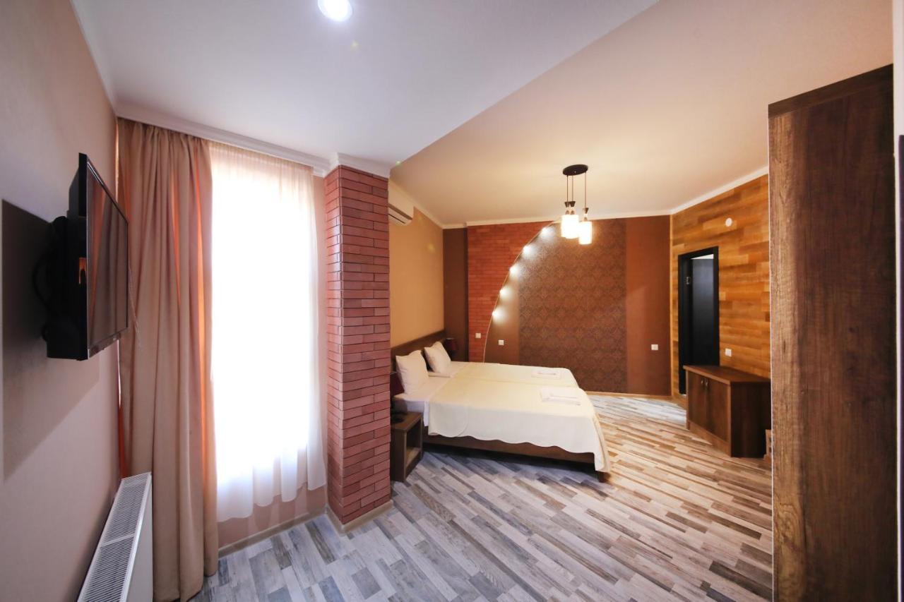 Hotel Tamari Кутаиси Экстерьер фото