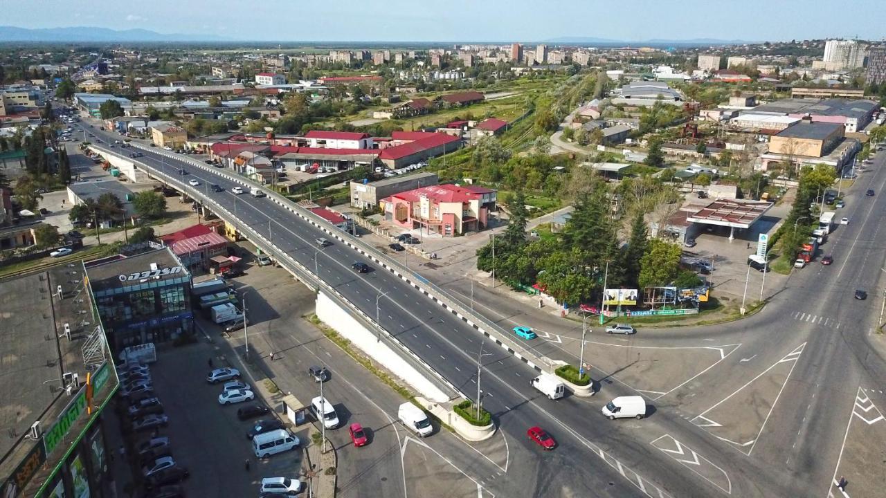 Hotel Tamari Кутаиси Экстерьер фото